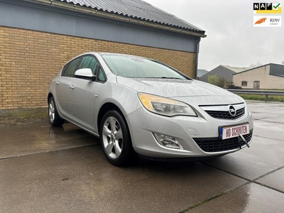 Opel Astra 1.4 Edition 5-deurs // climate contr // apk //