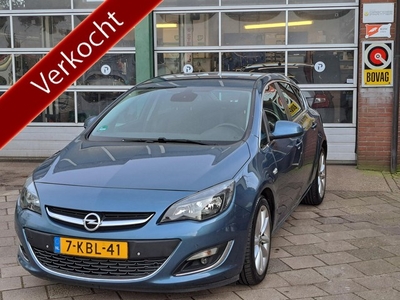 Opel Astra 1.4 Turbo Cosmo/AGRstoelen/Trekhaak/PDC