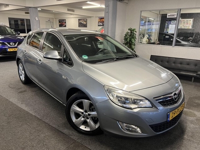 Opel Astra 1.6 Edition *2011*Nw APK*5drs* (bj 2011)