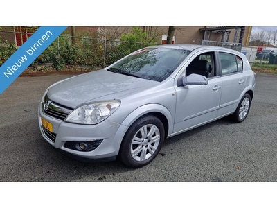 Opel Astra 1.6 Executive ZO INGERUILD DUS ZO WEG PRIJSJE