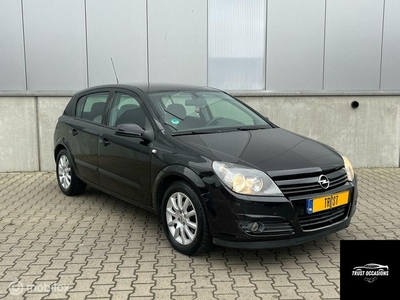 Opel Astra 1.6 Sport Carplay Airco Cruise Trekhaak Bleuthoot