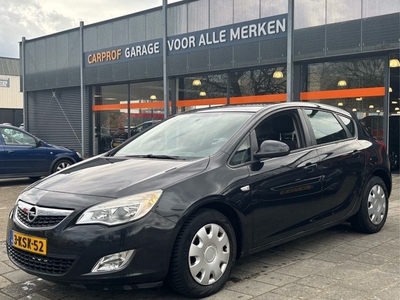 Opel Astra BWJ 2012 / 1.6i 116PK Edition / Climatic Airco /