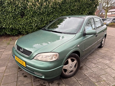 Opel Astra MET AIRCO & JAAR APK!