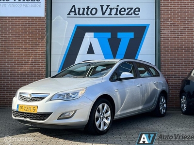 Opel Astra Sports Tourer 1.4 Cosmo, Airco, Trekhaak EXPORT!