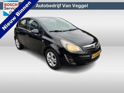 Opel Corsa 1.2-16V Cosmo airco, lmv, centr. vergr