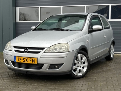 Opel Corsa 1.2-16V Silverline Airco