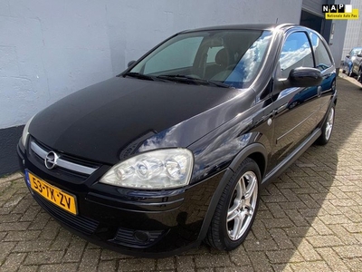 Opel Corsa 1.2-16V Silverline - Airco - LMV - NIEUWE APK!!