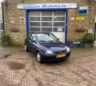 Opel Corsa 1.2i-16V Strada automaat