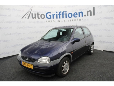 Opel Corsa 1.2i-16V Strada nette automaat blanke lak laat