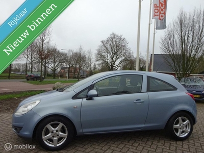 Opel Corsa 1.4-16V Business 3DRS, '09 AircoCruiseLM wielen