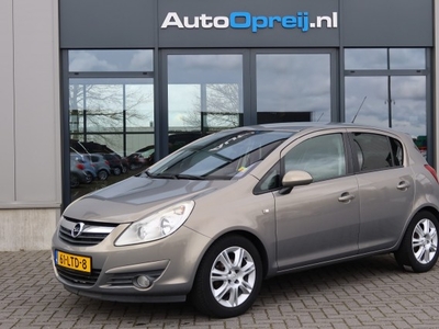 Opel Corsa 1.4-16V Cosmo 101pk Airco, Cruise, half leder, PDC achter, deal