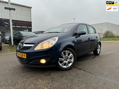 Opel Corsa 1.4-16V Cosmo VOL-Automaat! Airco, Zeer Netjes