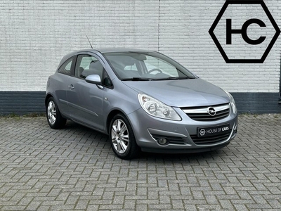 Opel Corsa 1.4 16V Cosmo Clima Leder Lichtmetaal NAP 90PK