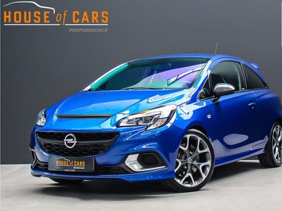 Opel Corsa 1.6 207pk Turbo OPC |cruisecontrol|camera|parkeersensoren|stoelverwarming|stuurverwarming|bluetooth|xenon|