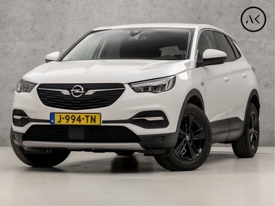 Opel Grandland X 1.2 Turbo Sportline Automaat (APPLE CARPLAY, NAVIGATIE, CAMERA, TREKHAAK, DEALER ONDERHOUDEN, ELEKTRISCHE KOFFERKLEP, LANE ASSIST, SPORTSTOELEN, NIEUWSTAAT)