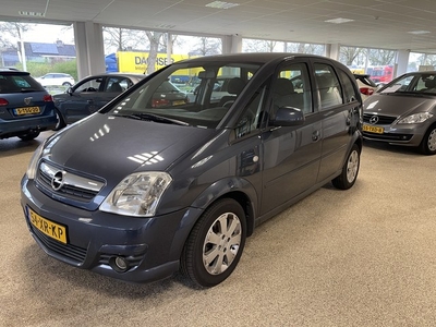 Opel Meriva 1.6-16V Temptation lage km stand gebruiksporen