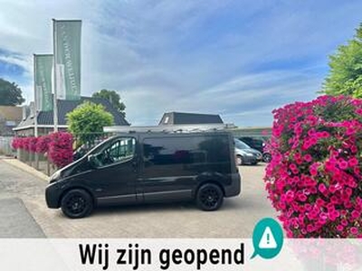 Opel VIVARO 2.5 DTI L1H1 DUB.CAB. FISCAAL GUNSTIG!!! 135 PK!!!