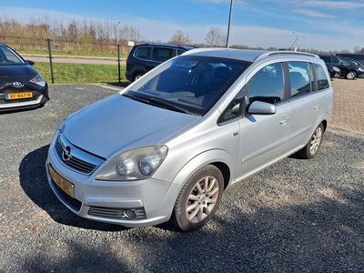 Opel Zafira 1.8 Executive Alleen handel of export