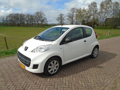 Peugeot 107 1.0-12V XR AIRCO (bj 2012)