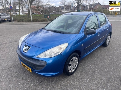 Peugeot 206 + 1.1 XR elek.pakket....