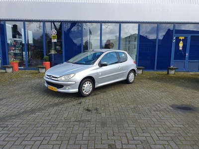 Peugeot 206 1.4 Génération 44.000KM NAP!!! (bj 2008)