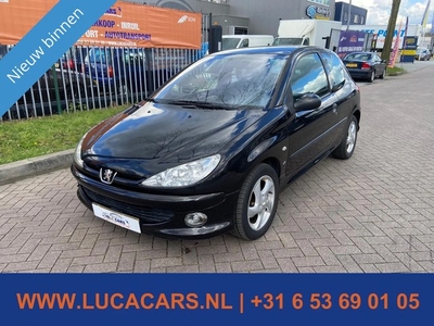 Peugeot 206 1.6-16V XS Premium VOL LEER AIRCO NIEUWE APK!