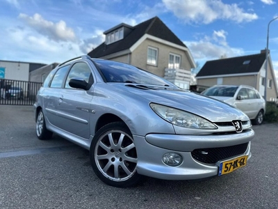 Peugeot 206 SW 1.6-16V Quiksilver (bj 2005)