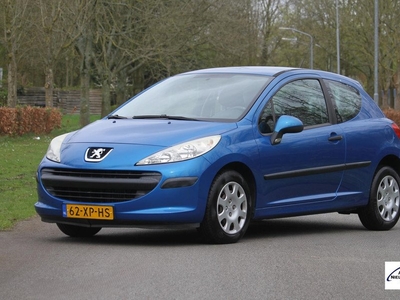 Peugeot 207 1.4 XR / Van slechts 2e eigenaar / Stuurbekrachtiging / Elektrische ramen / Centrale deurvergrendeling / Pas 71.748 km