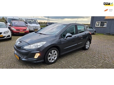 Peugeot 308 2.0 HDiF XT Airco Trekhaak