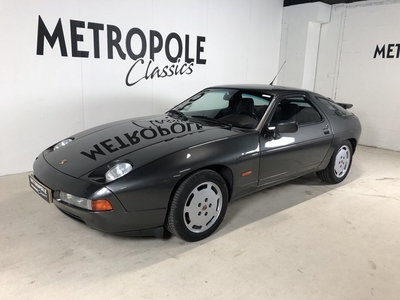 Porsche 928 S4 M0855 (bj 1988, automaat)