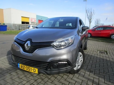 Renault Captur 0.9 TCe Authentique (bj 2016)