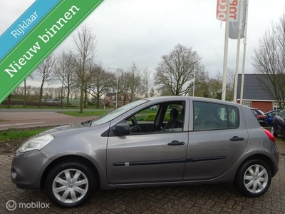 Renault Clio 1.2 Expression 2010 5DRS, AircoNaviT.haak!