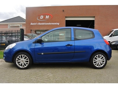 Renault Clio 1.2 Special Line airco nieuwe apk inruil