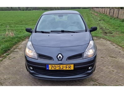 Renault Clio 1.6-16V Dynamique Luxe