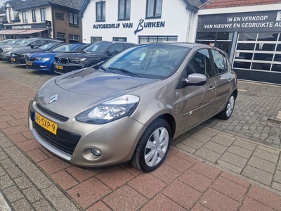 Renault Clio 1.6 Night & Day