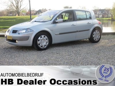 Renault Mégane 2.0-16V Dynamique Luxe - Automaat - Leer -