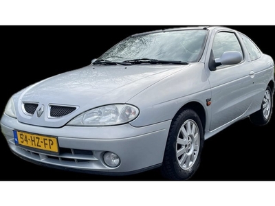 Renault Mégane Coupe 1.6-16V Privilège (bj 2002)