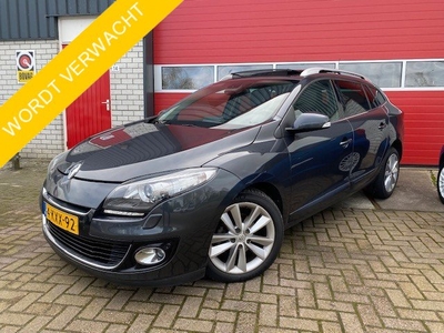 Renault Mégane Estate 2.0 Bose AUTOMAAT / PANORAMADAK / CAMERA / XENON / STOELVERW / LEDER-ALCANTARA