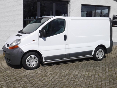 Renault Trafic 1.9 dCi L1H1 AIRCO SIDEBARS