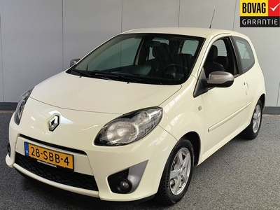 Renault Twingo 1.2-16V Night & Day uit 2011 Rijklaar + 12 maanden Bovag-garantie Henk Jongen Auto's in Helmond, al 50 jaar service zoals 't hoort!