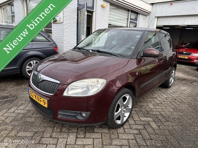 Skoda Fabia 1.4-16V Tour