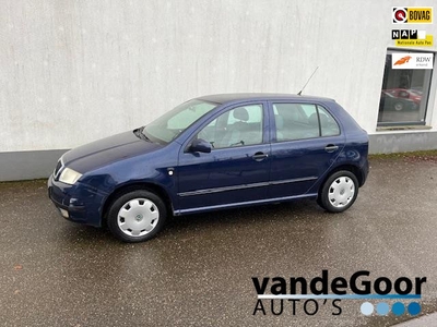 Skoda Fabia 1.4 Comfort, '02, 5-drs, 205000 km en een nieuwe apk !