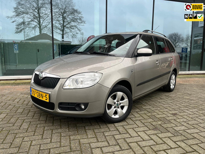 Skoda Fabia Combi 1.6-16V Elegance - Climate - Lichtmetalen velgen - Cruise - NAP - NL auto