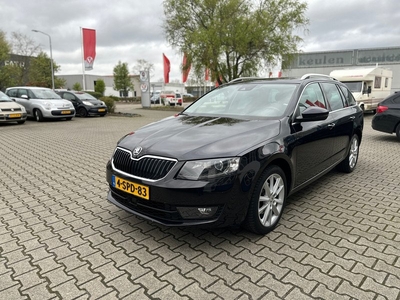 Skoda Octavia Combi 1.2 TSI Greentech Elegance Businessline