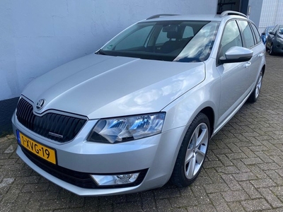 Skoda Octavia Combi 1.6 TDI Greenline Businessline -