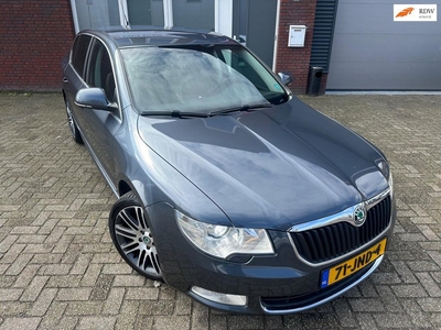 Skoda Superb 1.8 TSI Ambition Business Line / Navi / Leder / PDC / Clima