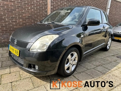 Suzuki Swift 1.5 Exclusive (bj 2005, automaat)