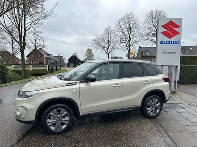 Suzuki Vitara 1.4 Boosterjet Select Smart Hybrid // 1500