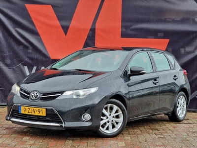 Toyota Auris 1.3 Now Nieuwe APK Radio CD Climate