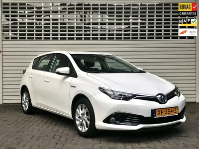 Toyota Auris 1.8 Hybrid Energy met Lage km.stand!